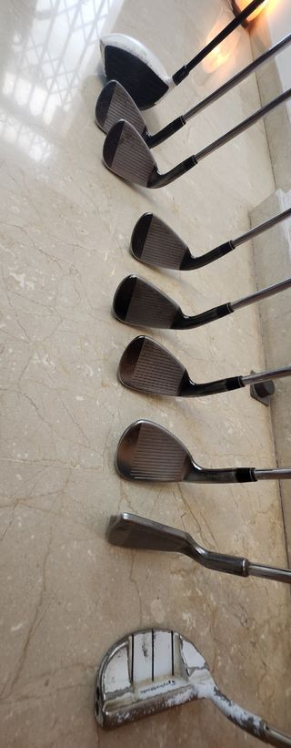 Bolsa golf Srixon seminueva + palos Taylormade usa