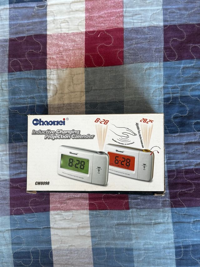 Proyector calendario Chaomei CW8098  DESPERTADOR