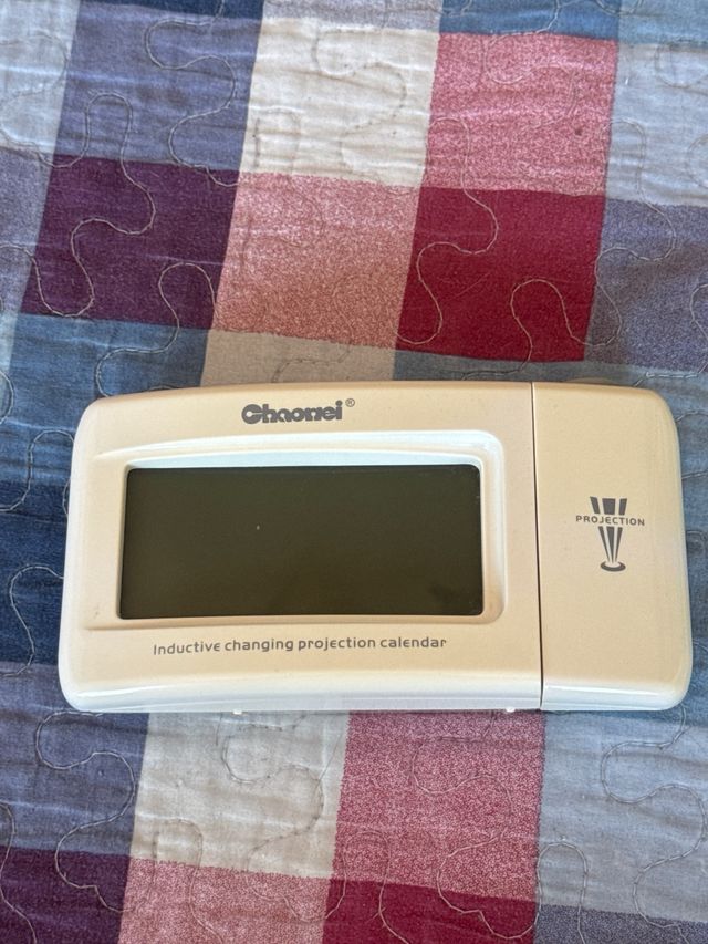 Proyector calendario Chaomei CW8098  DESPERTADOR