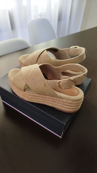 Sandalias Tommy Hilfiger beige