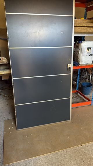 Puerta Acorazada gris - 1 ud.