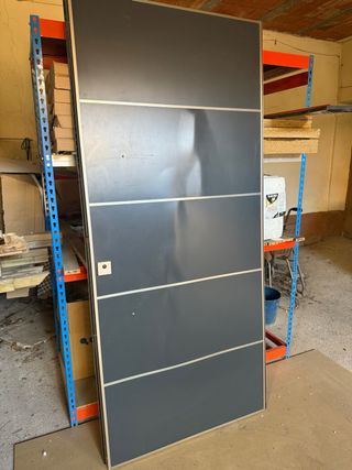 Puerta Acorazada gris - 1 ud.