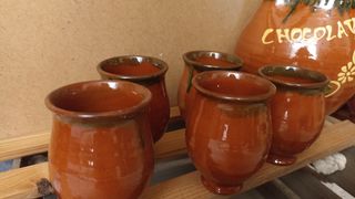 Juego de jarra y vasos para chocolate