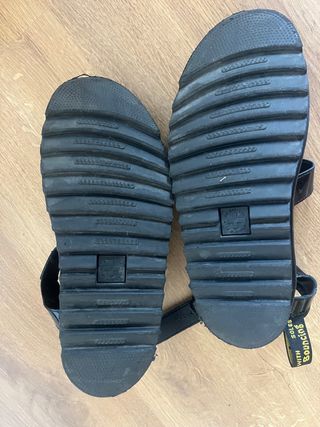 Sandalias Dr. Martens - Negro