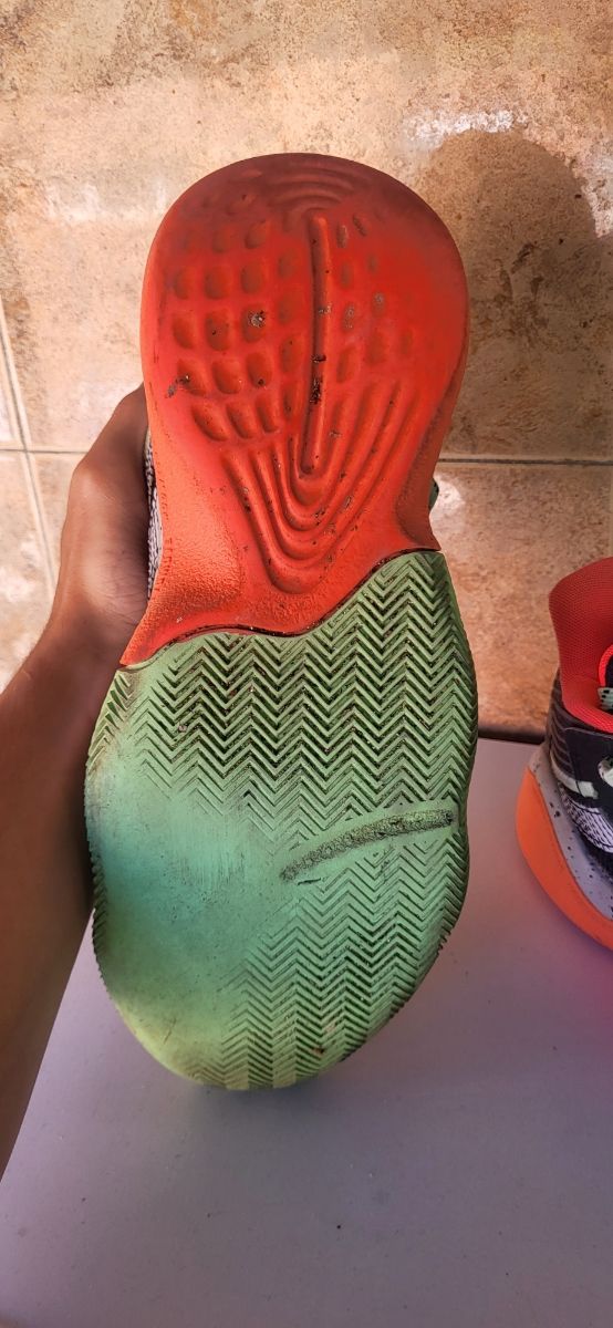 Zapatillas Adidas baloncesto - verdes y negras