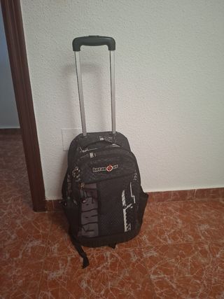 Mochila escolar con ruedas