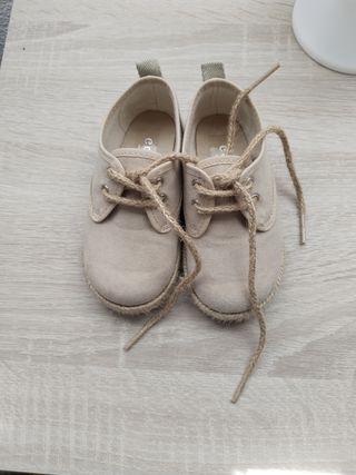 Zapatos bebé beige - 
Talla 23