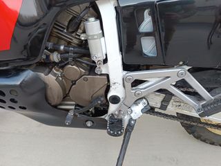 Honda Africa Twin 750 RD04