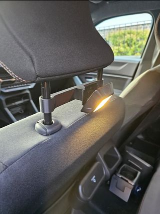 Supporto  poggiatesta auto