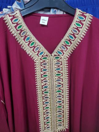 Kaftán rosa bordado - Marruecos