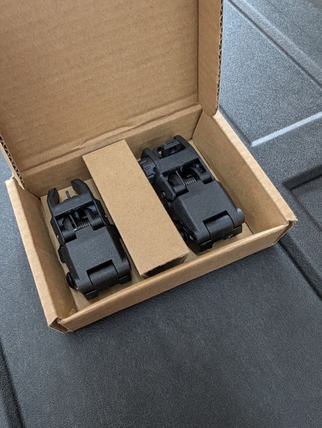 Miras tácticas retráctiles