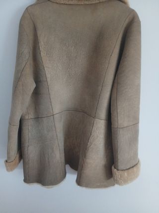 Chaquetón piel vuelta marrón