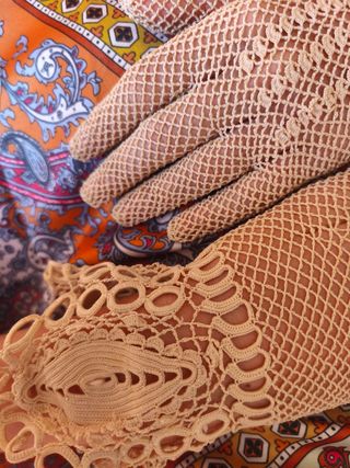 Guantes beige crochet 