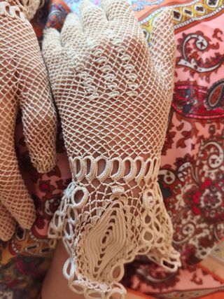 Guantes beige crochet 