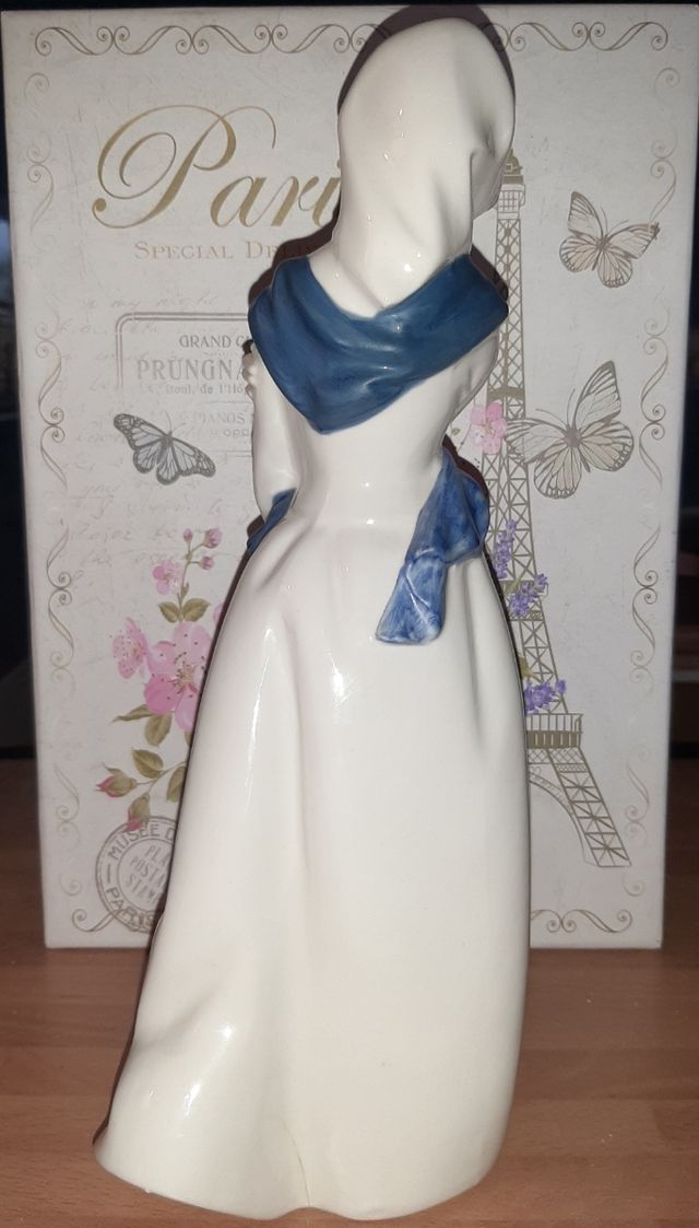 Figura porcelana Mirmasu - Azul y blanco