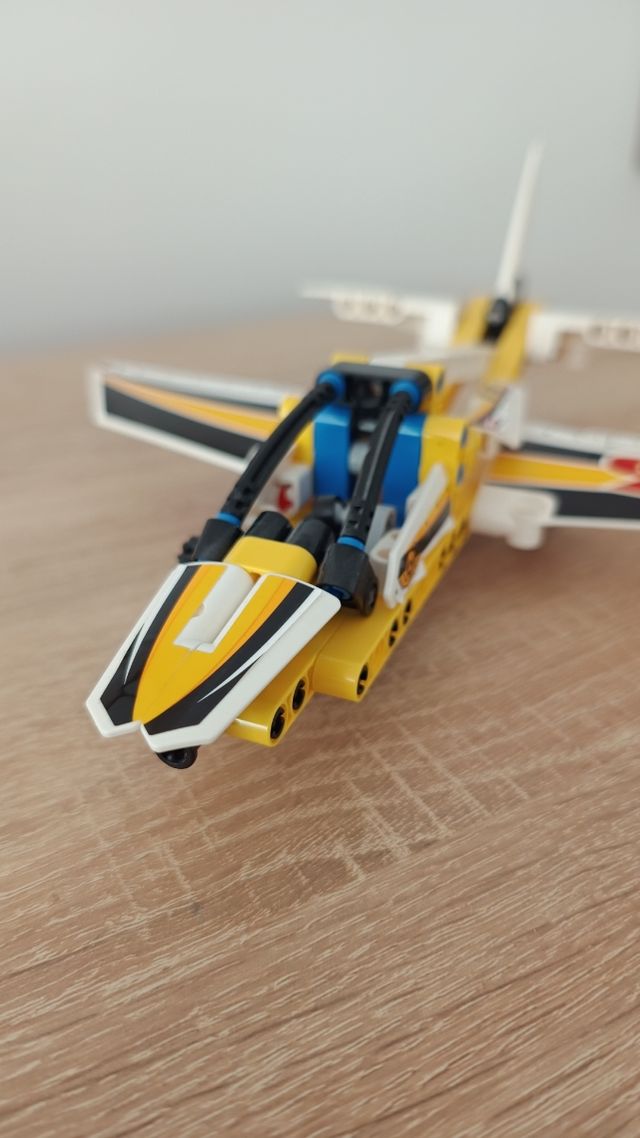 Avión acrobático Lego