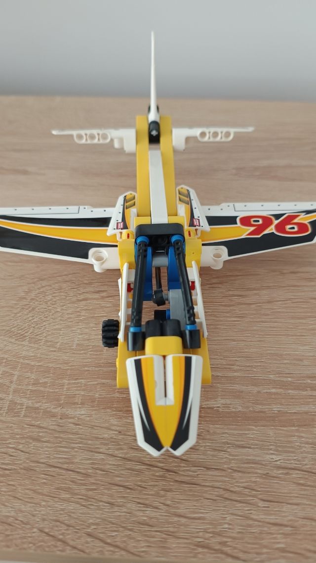 Avión acrobático Lego