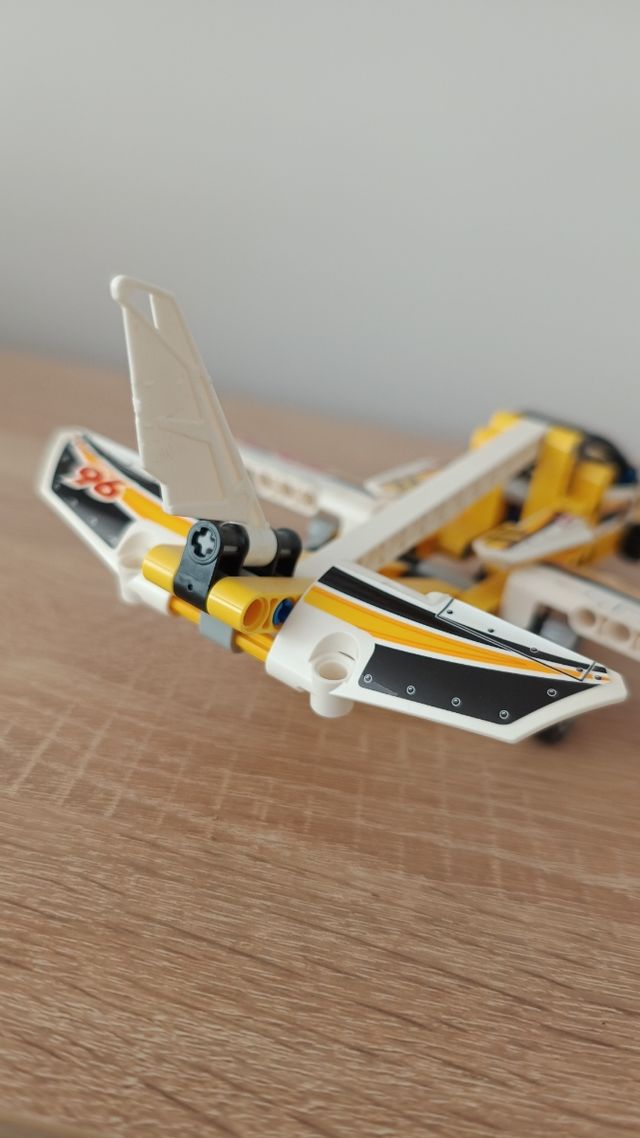 Avión acrobático Lego