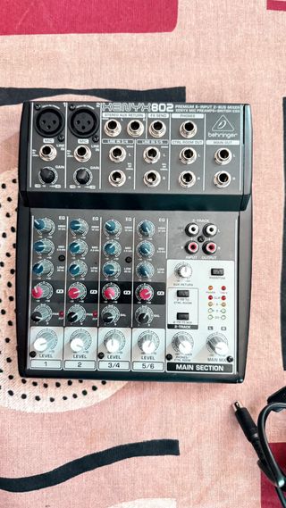 Behringer Xenyx 802: Mesa de mezclas Oferta Actual