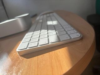 Mac Mini M4 + Teclado y Ratón