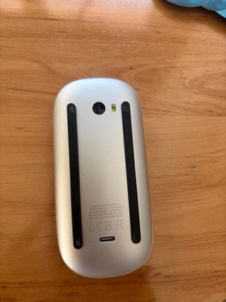Mac Mini M4 + Teclado y Ratón