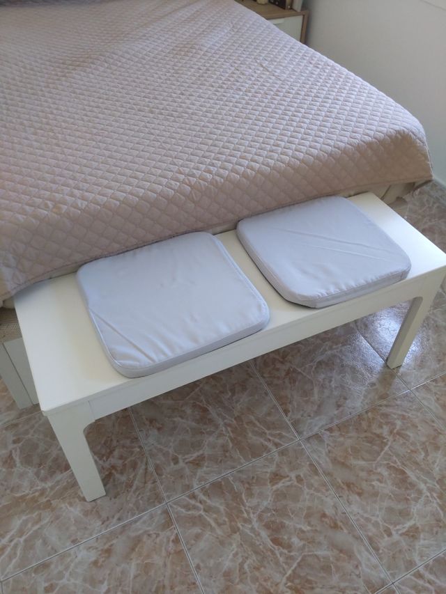 Banco Ikea Ekedalen blanco cojines