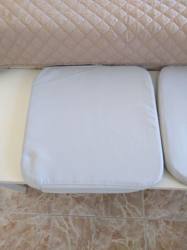Banco Ikea Ekedalen blanco cojines