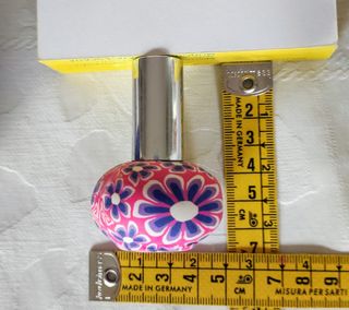 Bottiglie di profumo.