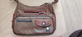 Bolso bandolera CHARM & SHAPE marrón