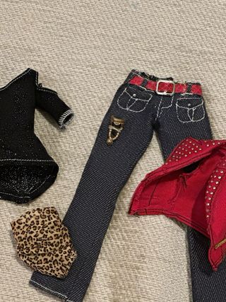 Ropa Barbie RAQUEL style 