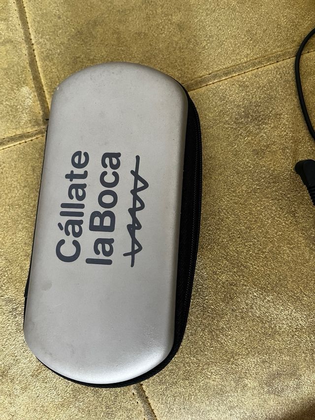 PSP, caricabatterie e custodia neri