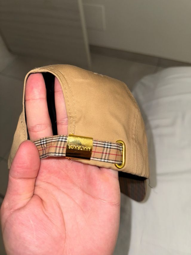 Cappello Burberry beige