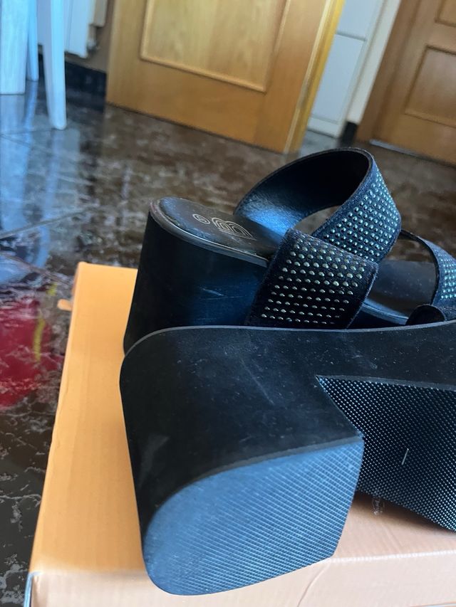 Sandalias plataforma negras talla 37