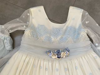 Vestido comunión niña blanco-azul
Talla 10 