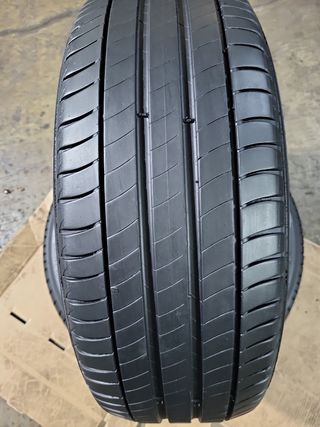 Neumáticos  215/55/17 Michelin 