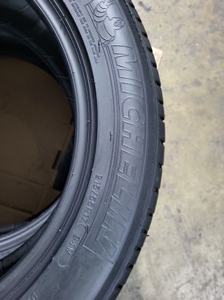 Neumáticos  215/55/17 Michelin 