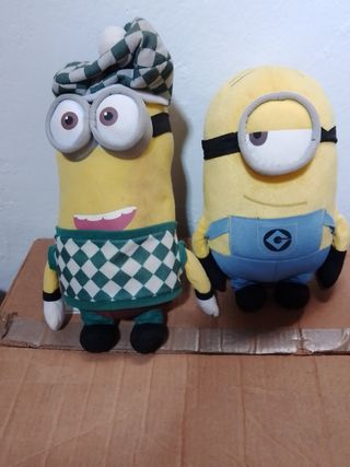 2 Minions de peluche