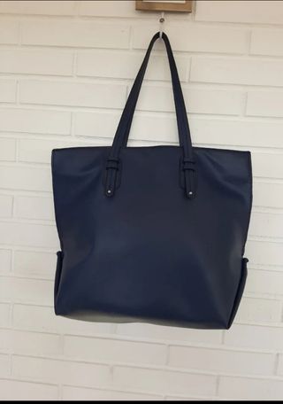 Bolso tote de Zara azul marino