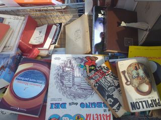 LIBRI CIRCA 350 COME NUOVI MA DAGLI ANNI 60 IN POI