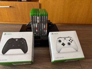 Xbox One + 2 mandos + 8 juegos