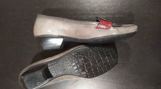 Zapatos Hispanitas rojos y grises 36.5
