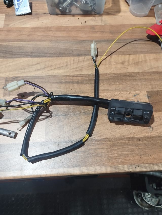 Interruptor luces vespa