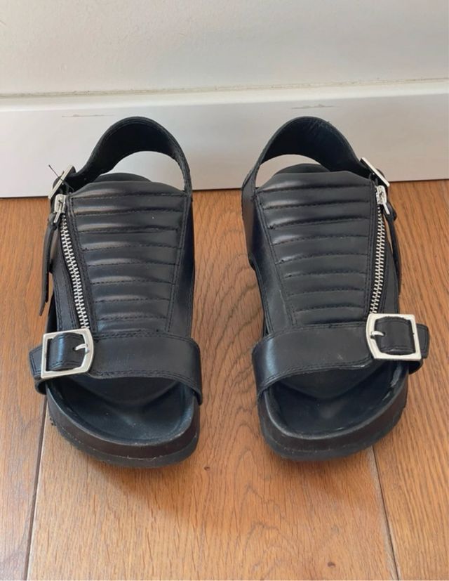 Sandalias Ash negras plataforma