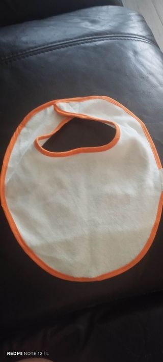 Babero bebé nuevo
