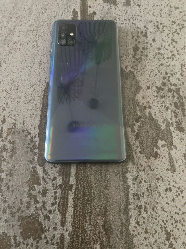 Samsung Galaxy A51 - móvil negro