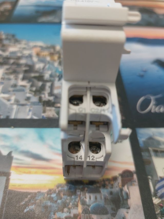 Interruptor Schneider MX+OF 110-415V