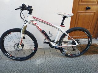 Cannondale SL3 Mountain Bike