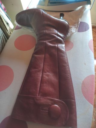 Botas Piel burdeos - Tacón Bajo