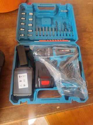 Taladro percutor a batería de 28V inalámbrico
