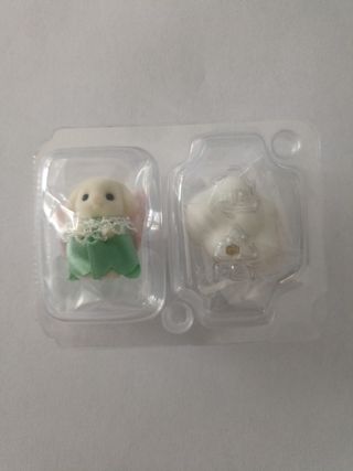 2 Sylvanian Families: Perro & Pastel
